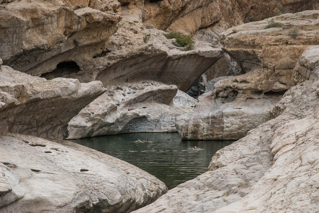 Beim Schwimmen im Wadi Bani Khalid