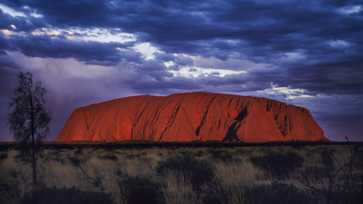 Ayers Rock / Uluru im Outback bei Alice Springs