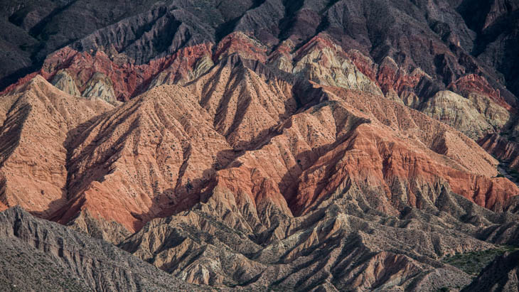 Die farbigen Berge von Tilcara in der Quebrada Humahuaca