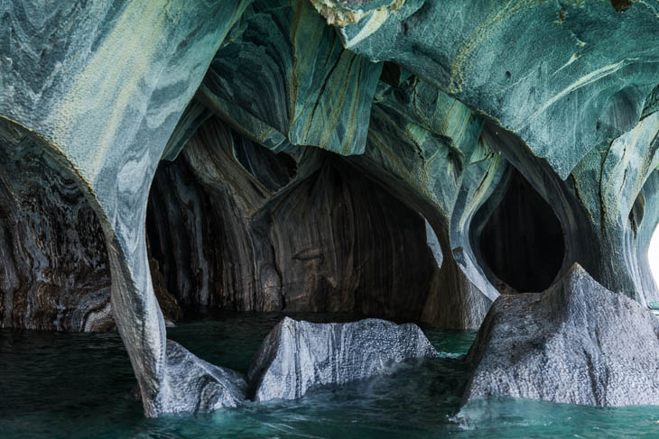 Die eindrucksvollen Marmorhöhlen am Lago Carrera (Capillas de Marmol)